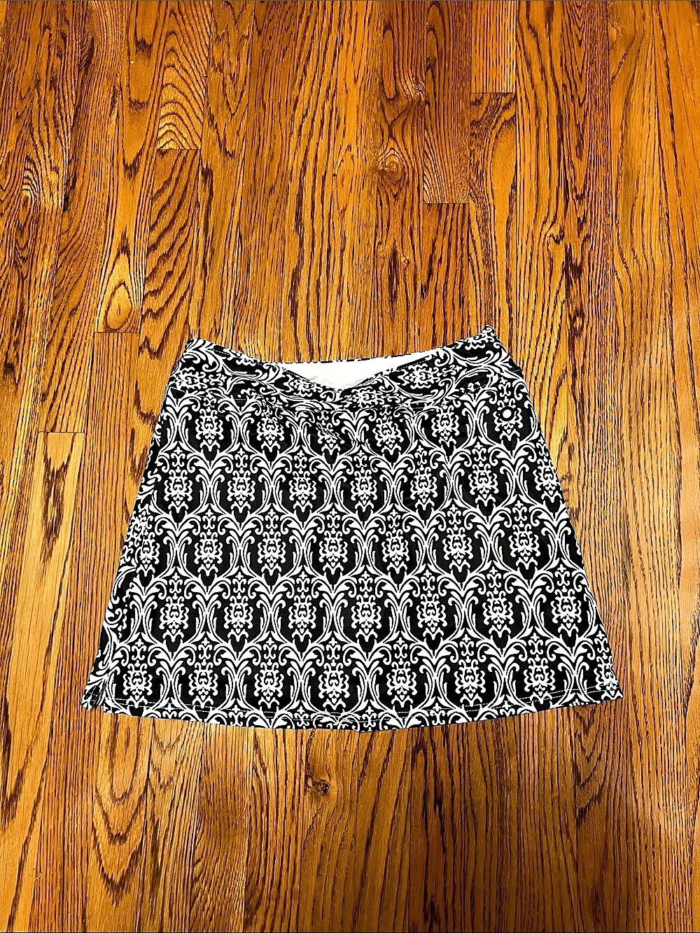 Women's A-Line Abstract Skirt Black & White Size Large